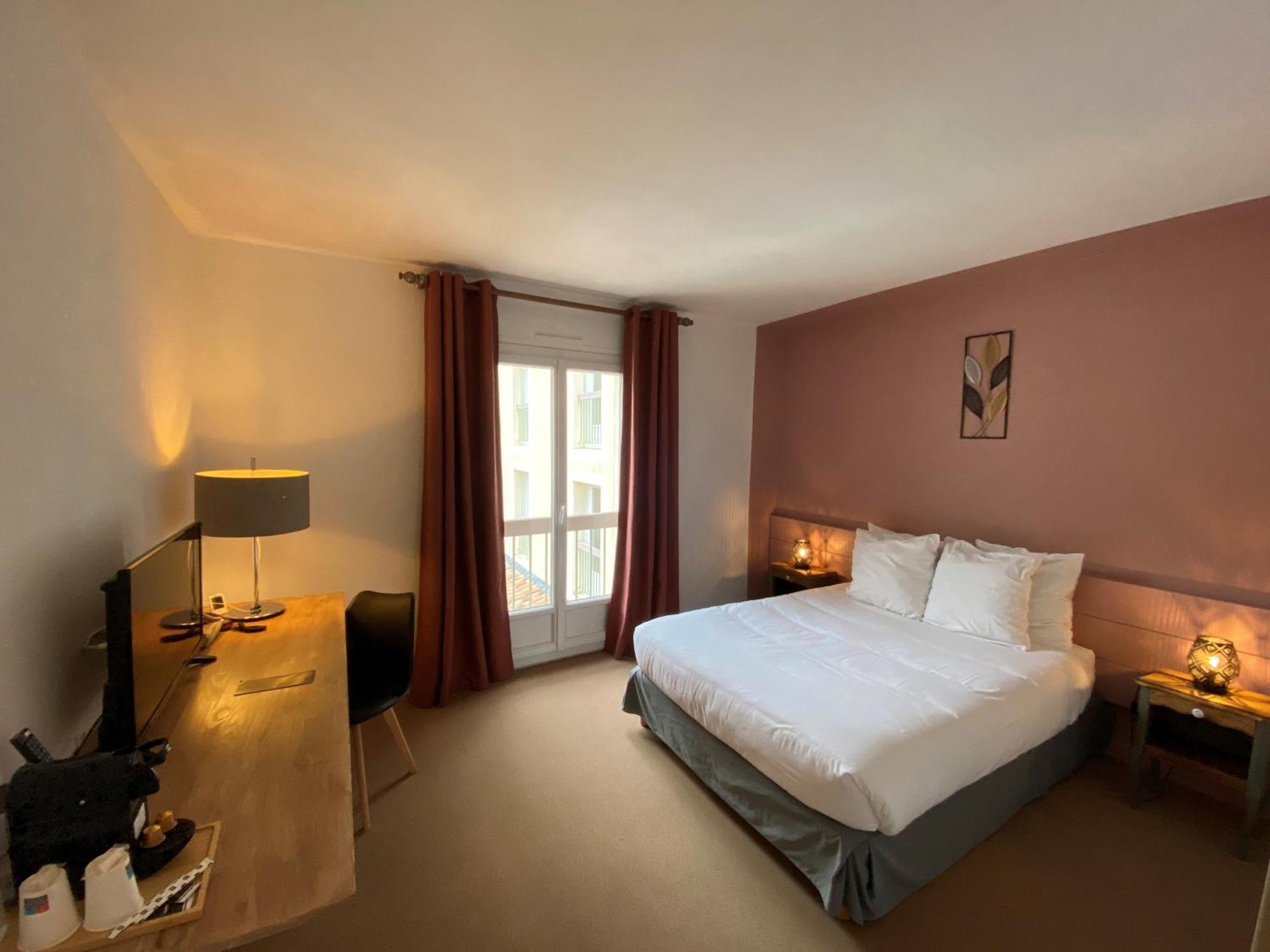 Logis Hotel Medieval, Montelimar Nord Rochemaure Luaran gambar